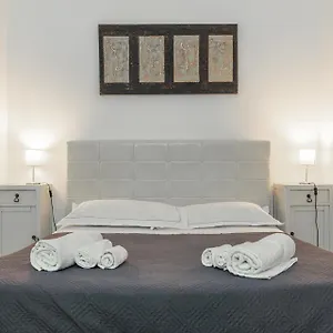 Zefnea House Apartman