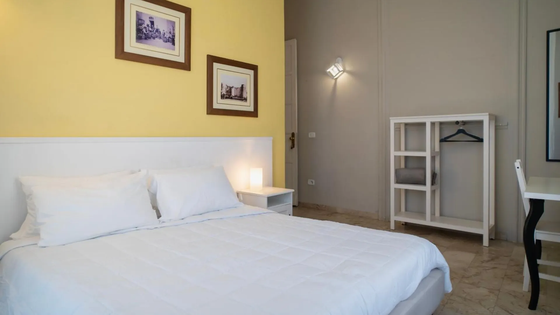 Margherita Rooms Catânia 0*,  Itália